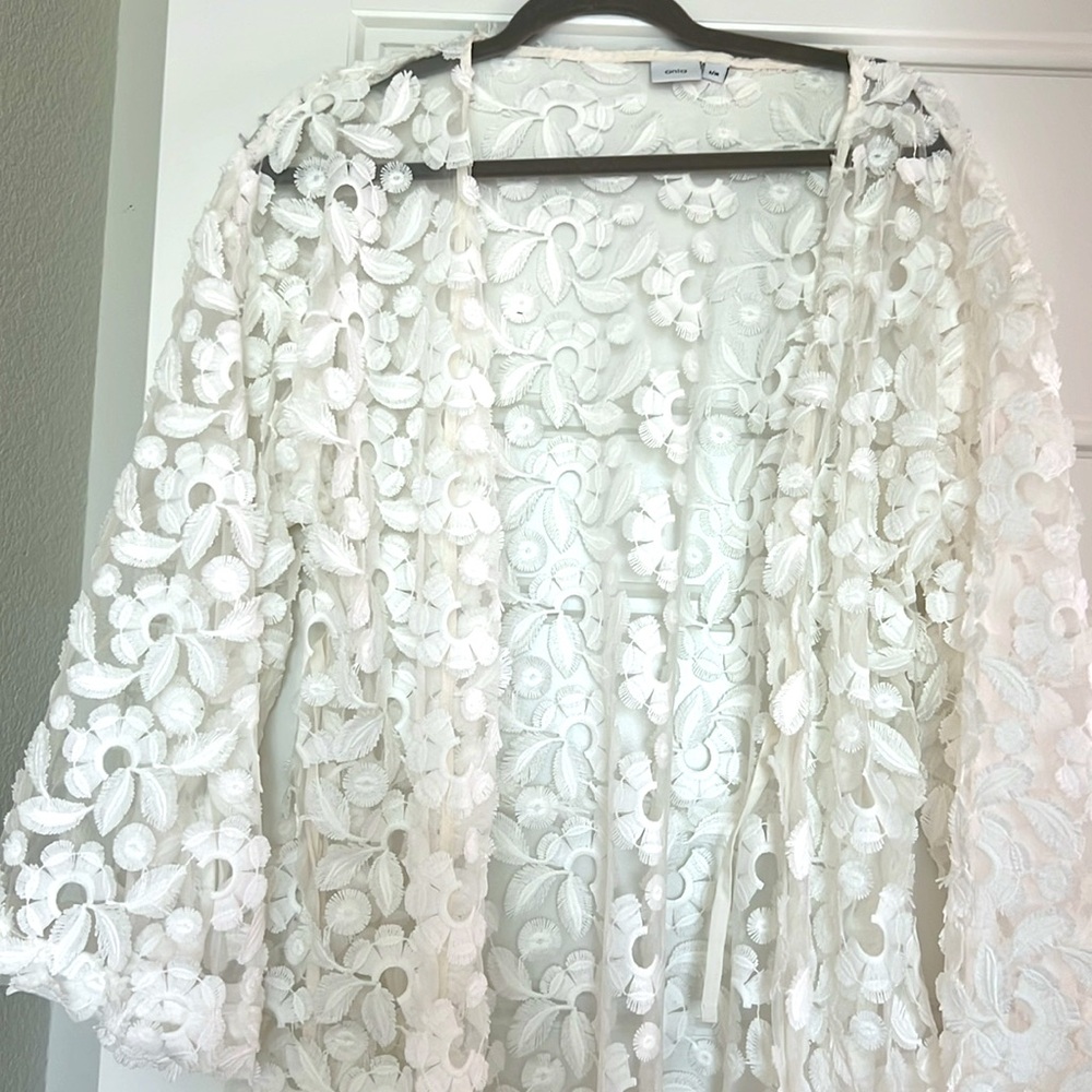 Onia Sheer Floral Robe 🌼